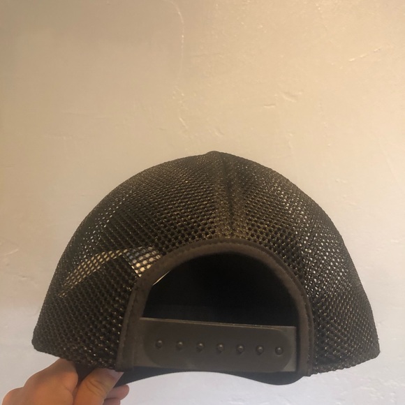 Lululemon cap - Picture 3 of 3